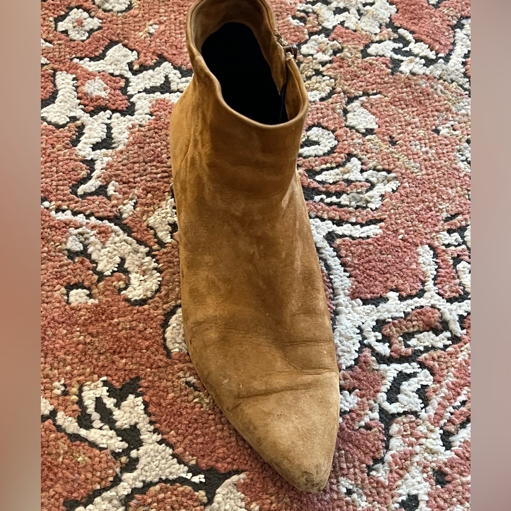 Theory tan suede boots!